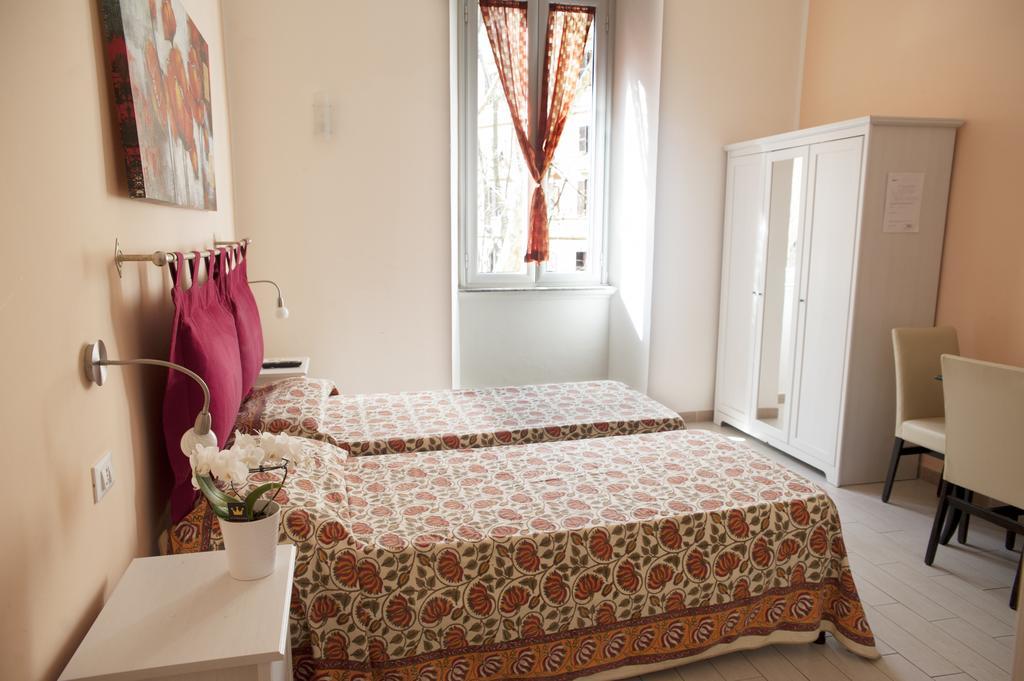 Merulana Suite Ρώμη Εξωτερικό φωτογραφία
